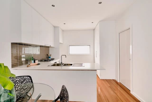 3 Bed, 1 Bath