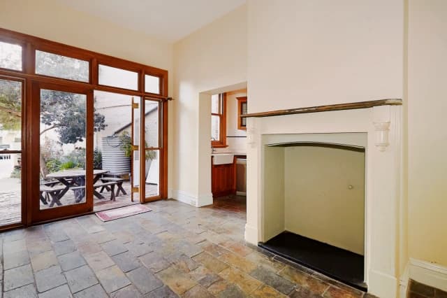 2 Bed, 1 Bath