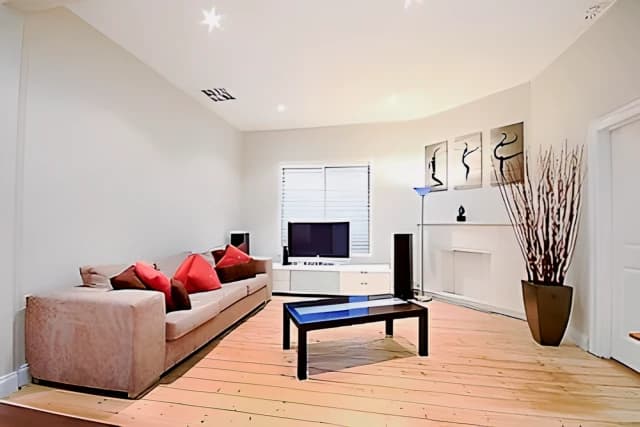 3 Bed, 1 Bath