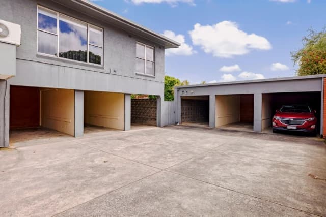 2 Bed, 1 Bath