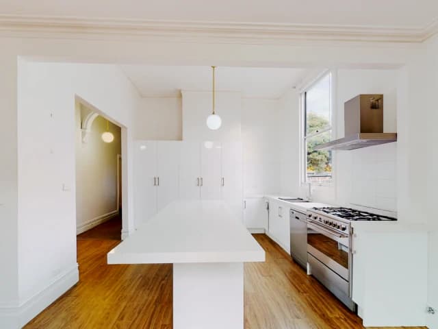 4 Bed, 3 Bath
