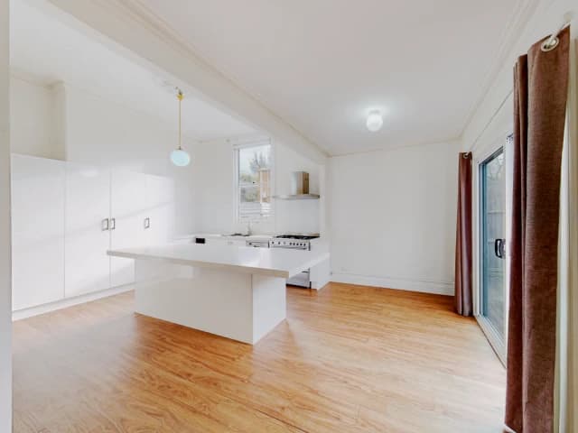 4 Bed, 3 Bath