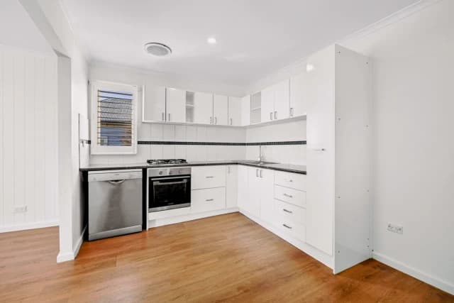 2 Bed, 1 Bath