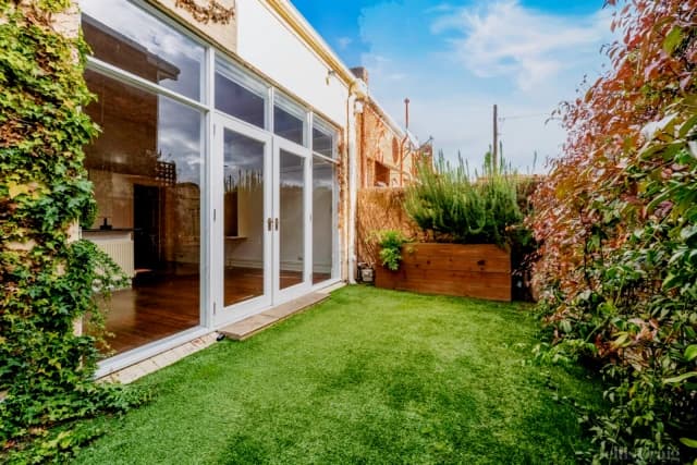 2 Bed, 1 Bath