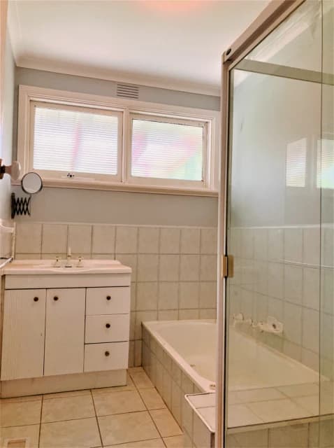 3 Bed, 1 Bath