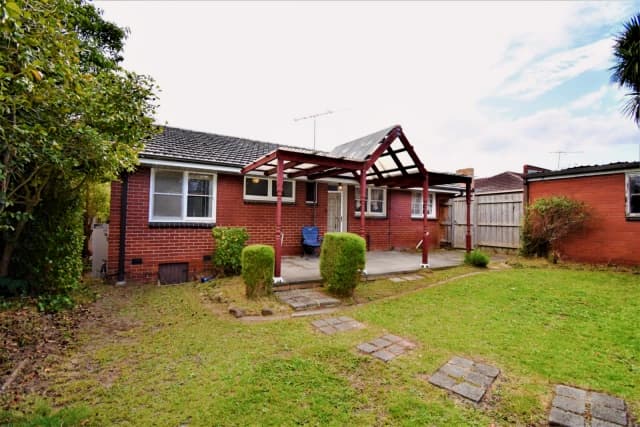 3 Bed, 1 Bath