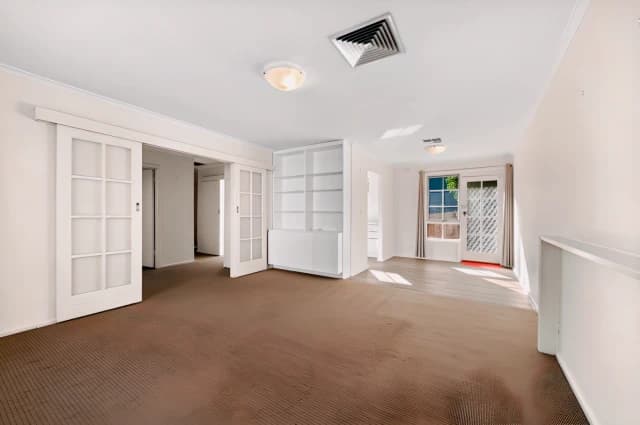3 Bed, 1 Bath