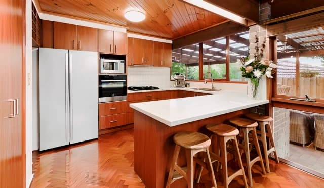 4 Bed, 2 Bath