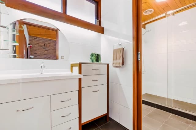 4 Bed, 2 Bath