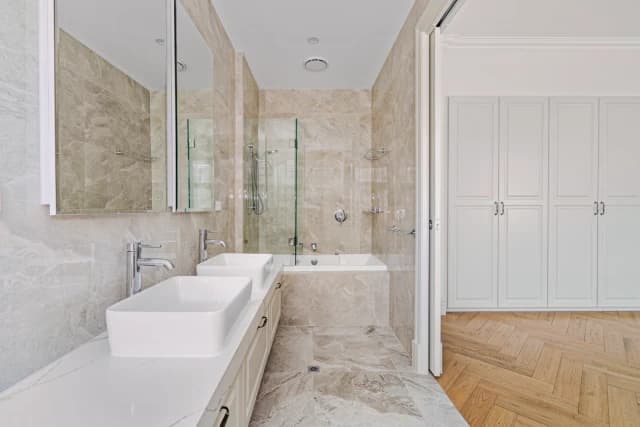 4 Bed, 3 Bath