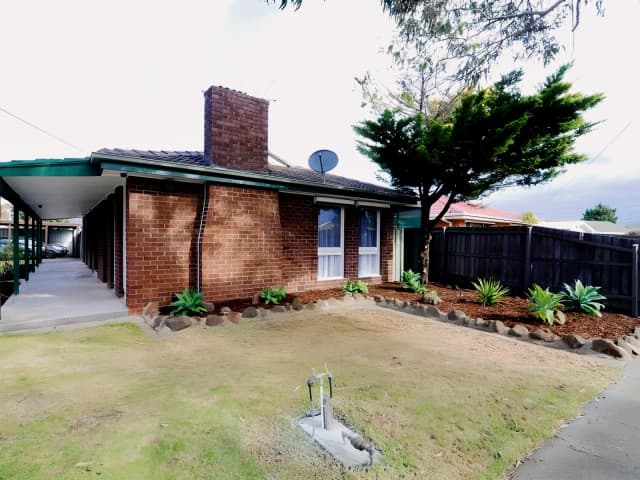 3 Bed, 1 Bath