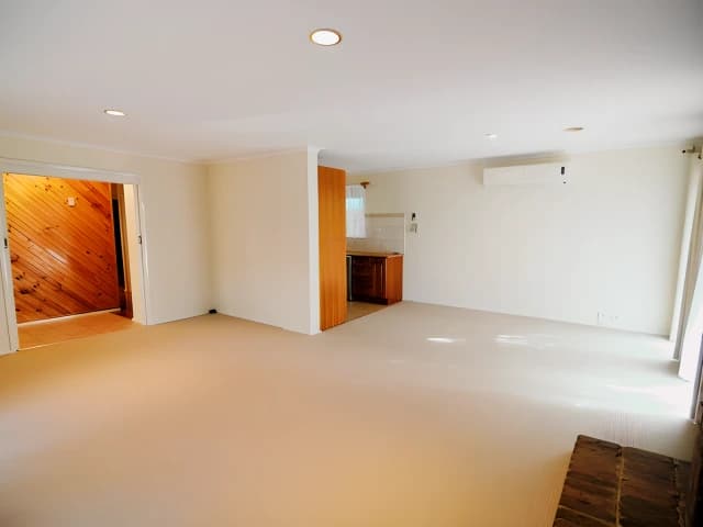 3 Bed, 1 Bath