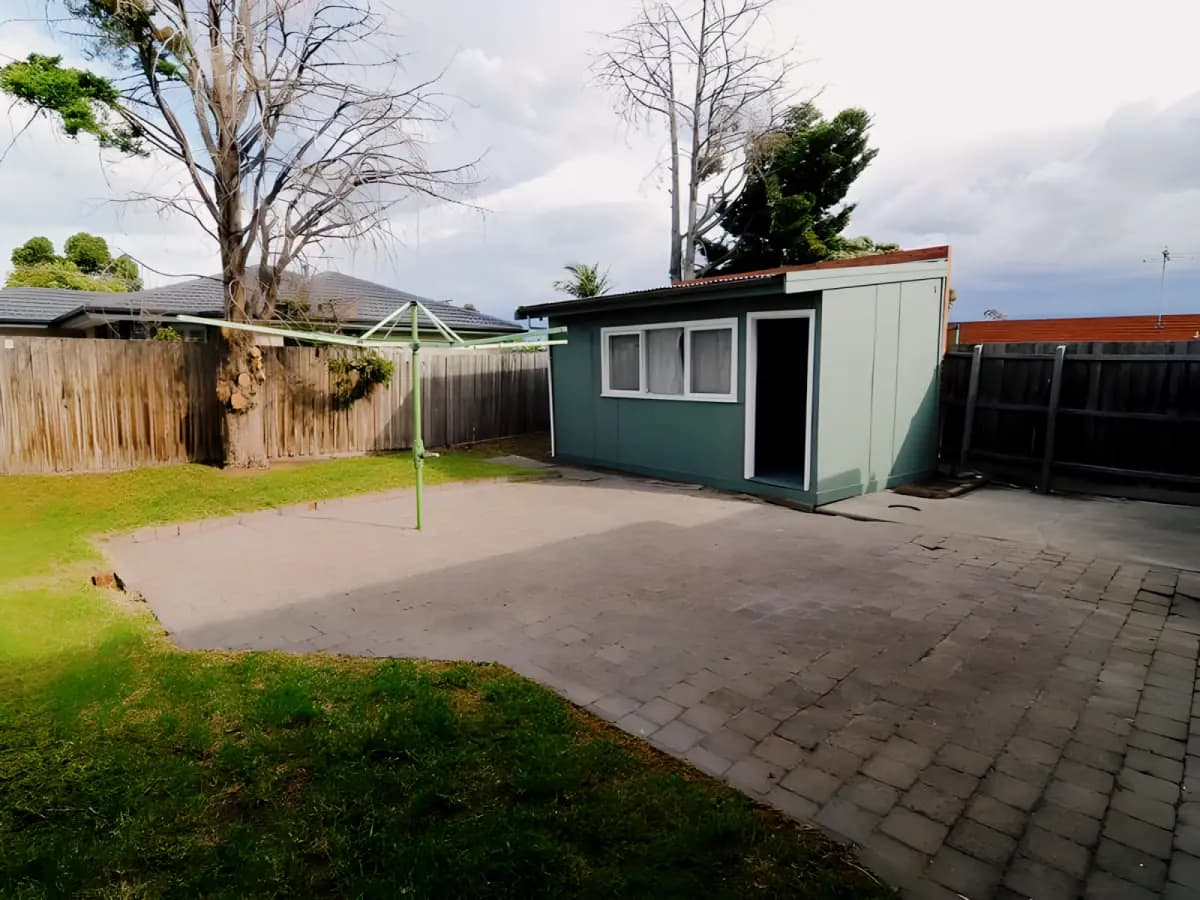 1 Kim Court, Altona