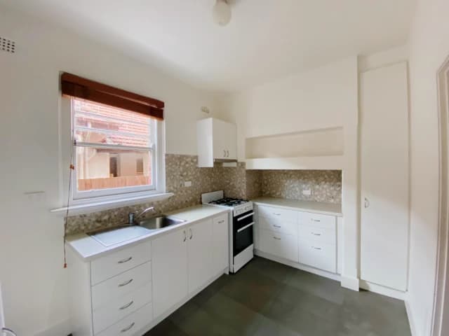3 Bed, 1 Bath