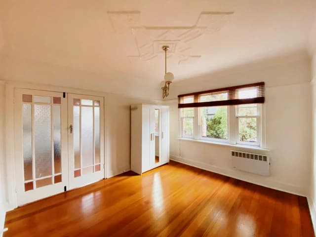 3 Bed, 1 Bath