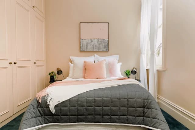 2 Bed, 1 Bath