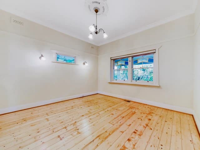 3 Bed, 2 Bath