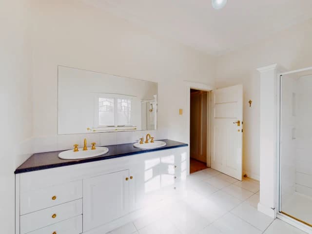 3 Bed, 2 Bath
