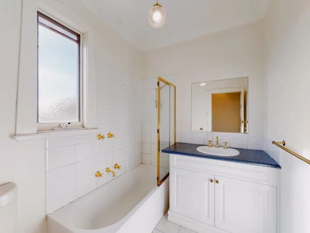 3 Bed, 2 Bath