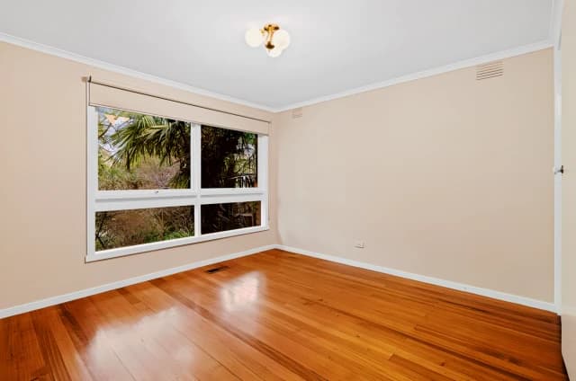 5 Bed, 2 Bath