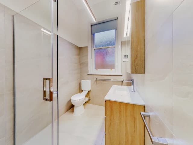 4 Bed, 1 Bath