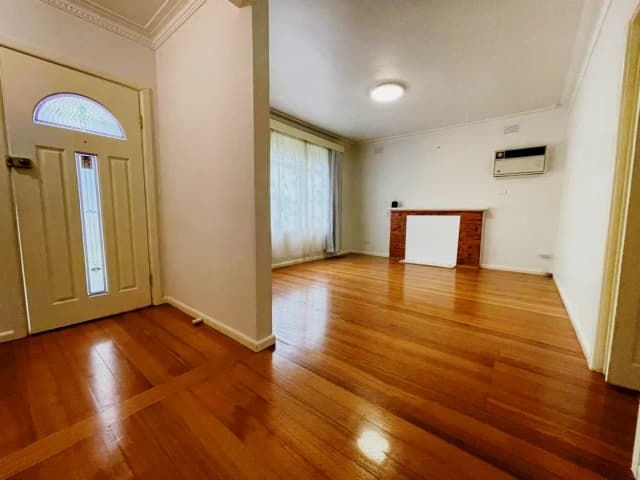 3 Bed, 1 Bath