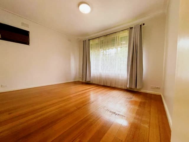 3 Bed, 1 Bath