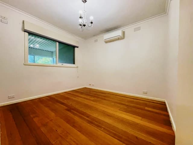 3 Bed, 1 Bath