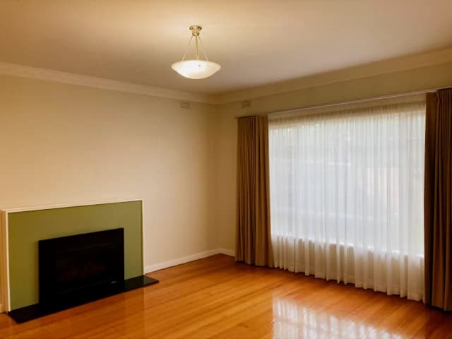 3 Bed, 1 Bath