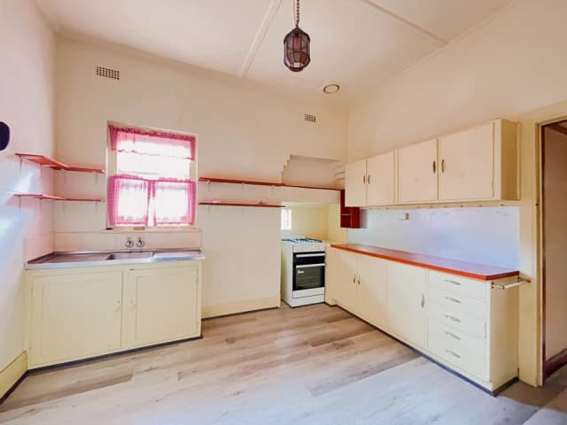 2 Bed, 1 Bath