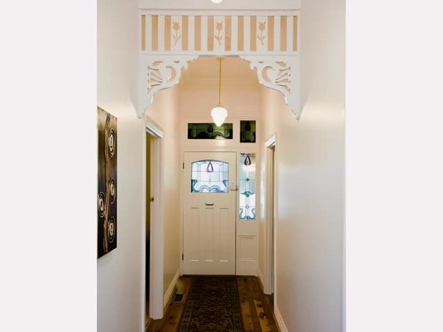 4 Bed, 3 Bath