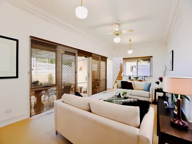 4 Bed, 3 Bath