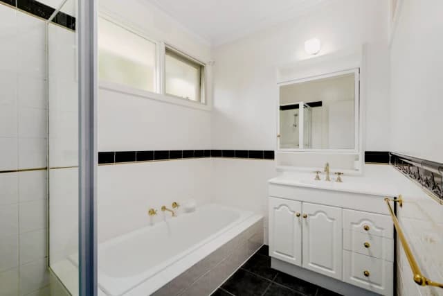 2 Bed, 1 Bath