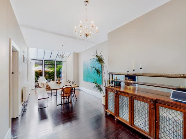 4 Bed, 2 Bath