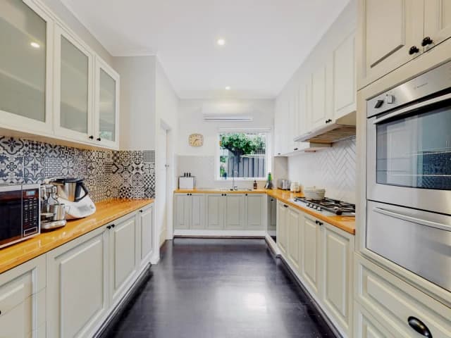 4 Bed, 2 Bath