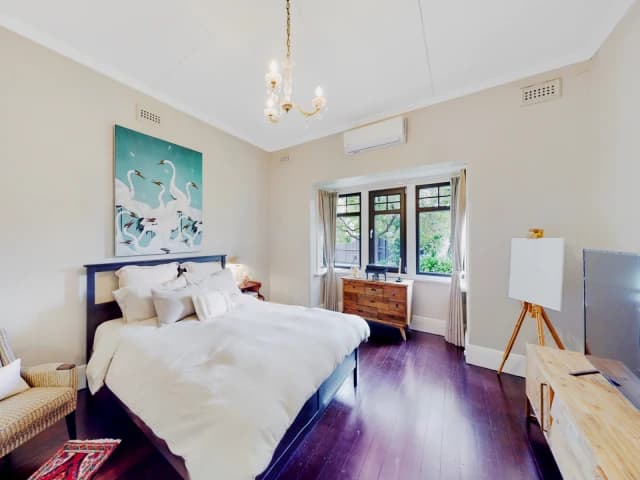 4 Bed, 2 Bath