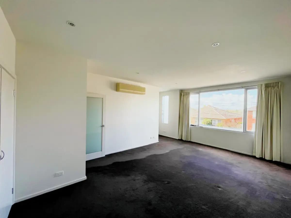 3 Bed, 2 Bath