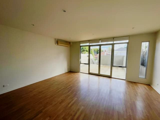 3 Bed, 2 Bath