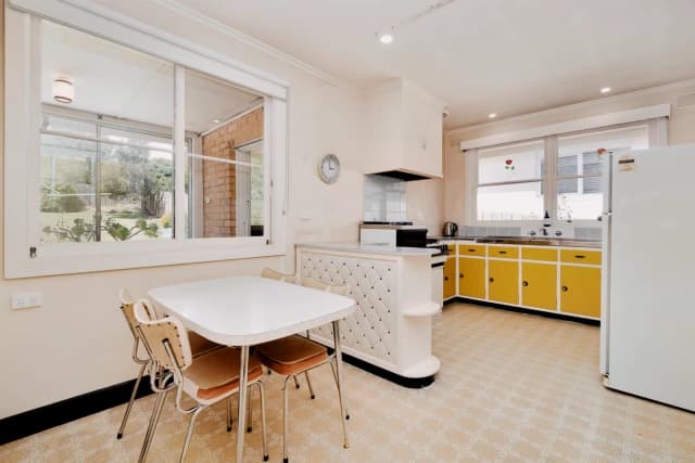 3 Bed, 1 Bath