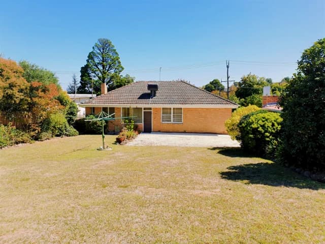 3 Bed, 1 Bath