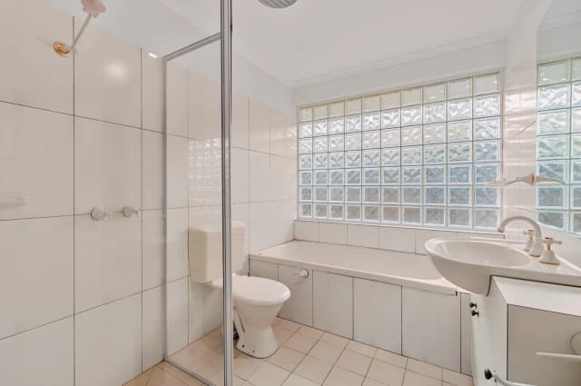 3 Bed, 2 Bath