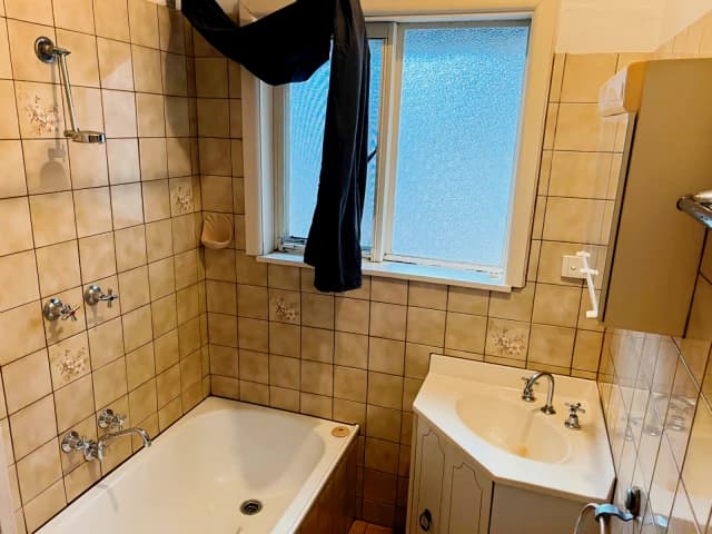 1 Bed, 1 Bath
