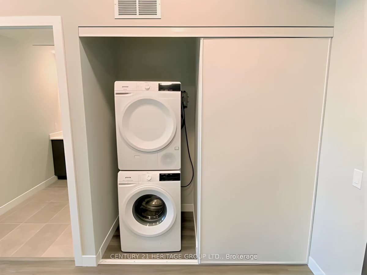 1 bed 1 bath#1513