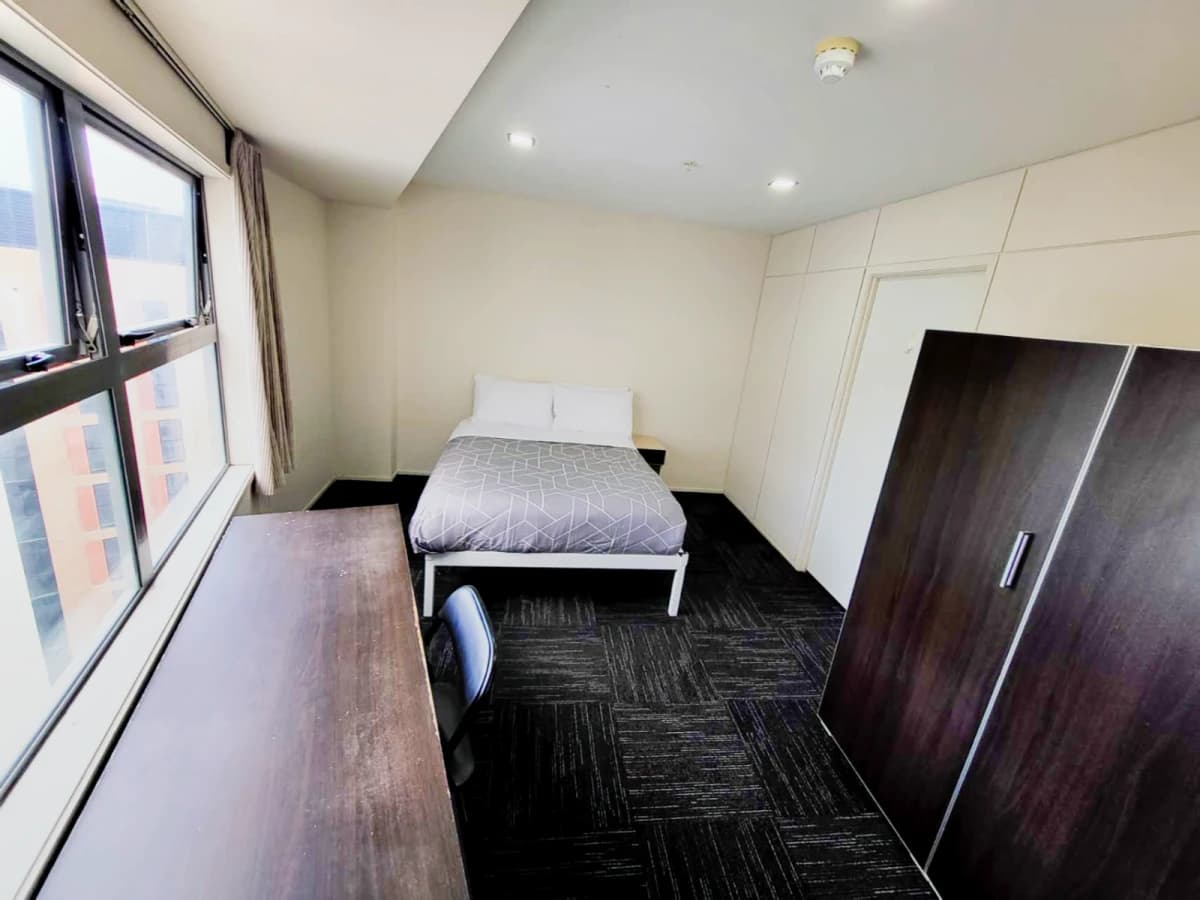 Single Room (57㎡)-Big