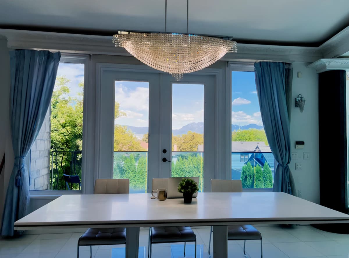 Genoa Room