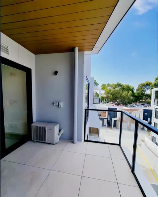 1 Bed 1 Bath (with furniture and home appliances)