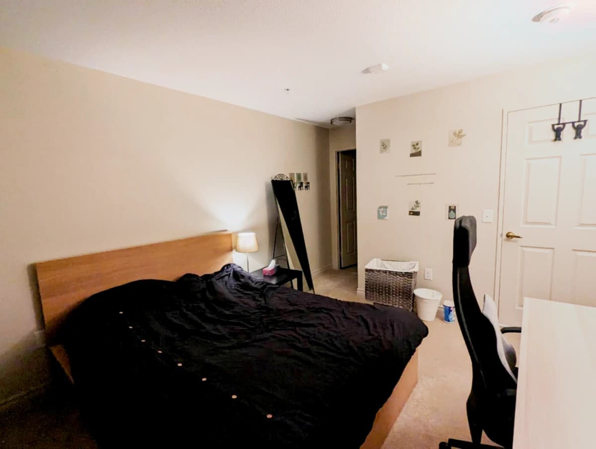 Master Room of 2 Bedroom