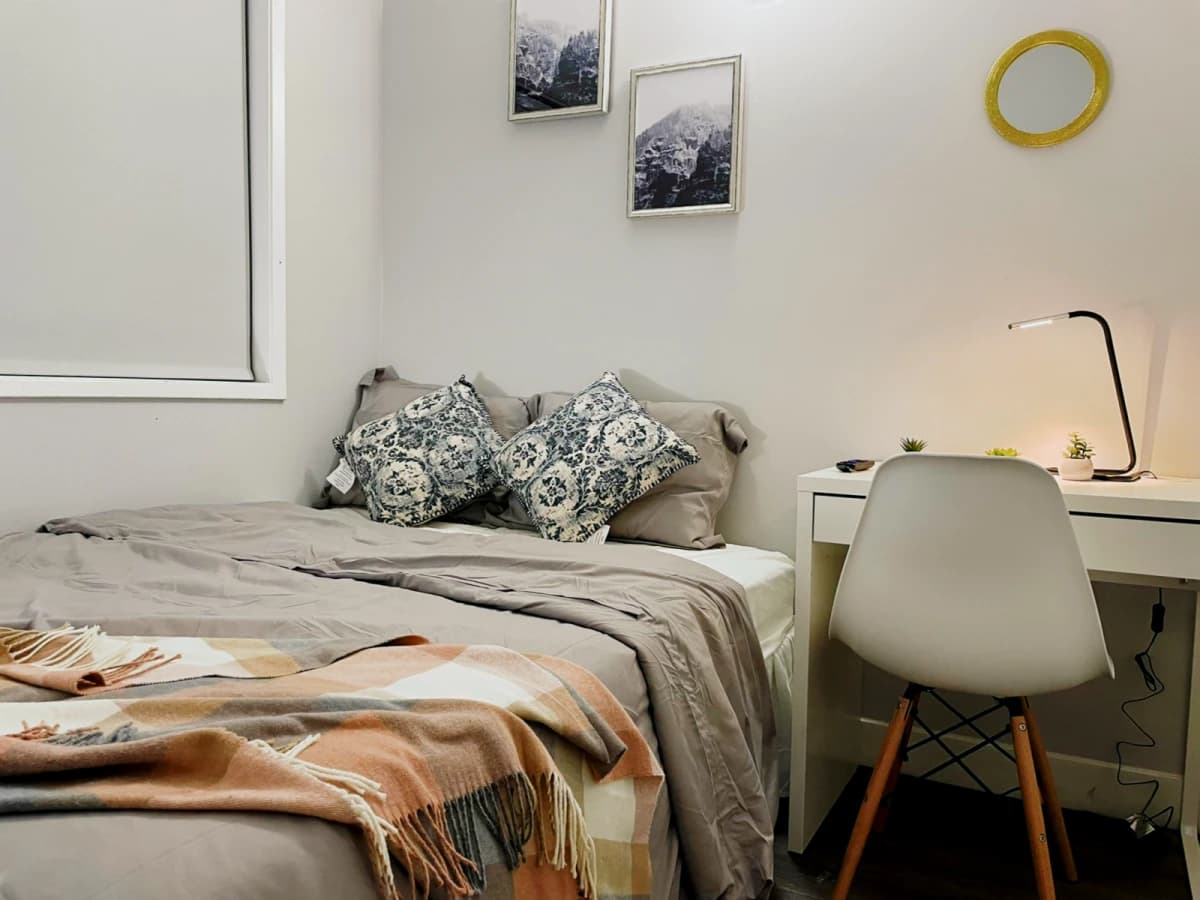 Small Deluxe Room