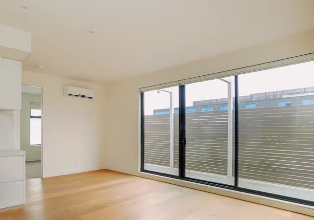 2 Bed 2 Bath