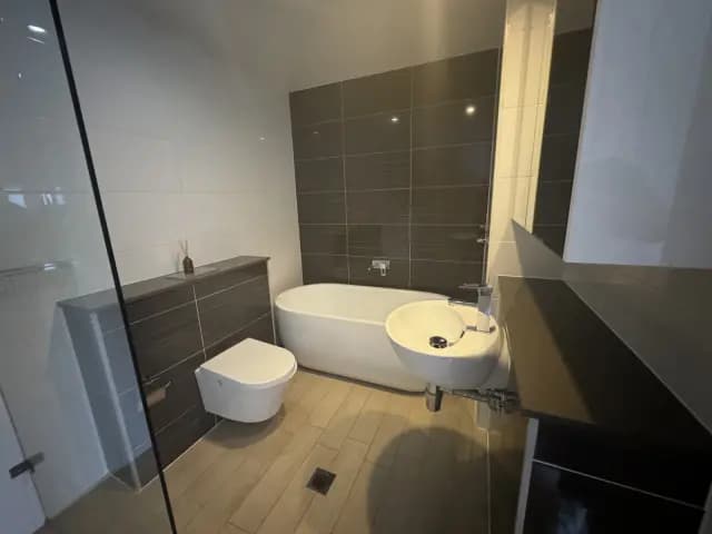 2 bed 2 bath